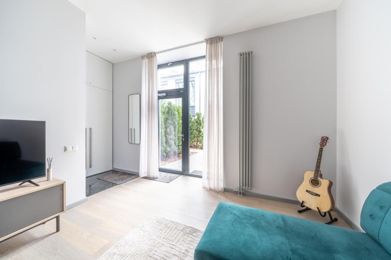 New Comfortable 2 Bedroom Cottage W/Big Terrace Jūrkalne Oda fotoğraf